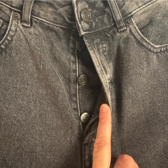 Everlane The Curvy 90’s Cheeky Straight Leg Jeans in Faded Black - Size 27 Crop - Picture 11 of 11
